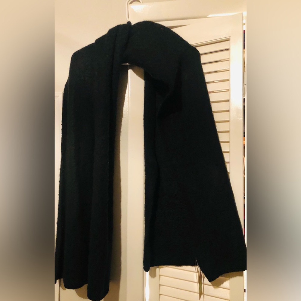 New! GIFT!! Forever 21 Black Scarf
